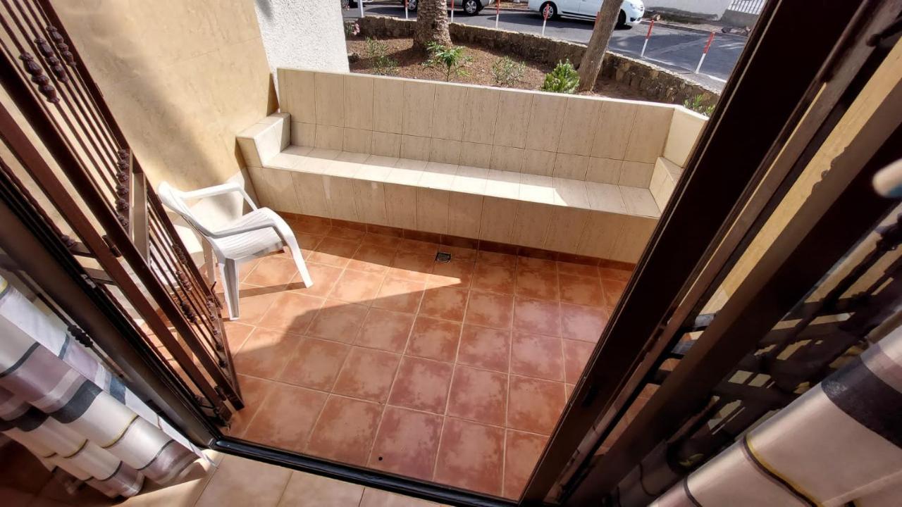 Simple Apartment Frontera Primavera Pool In South Tenerife コスタ・デル・シレンチオ エクステリア 写真